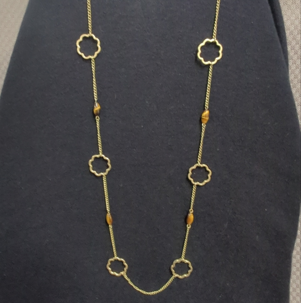 Ladies Pendant Necklace